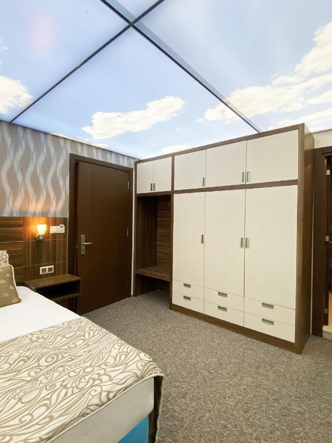 קמר Emily Rose Hotel מראה חיצוני תמונה